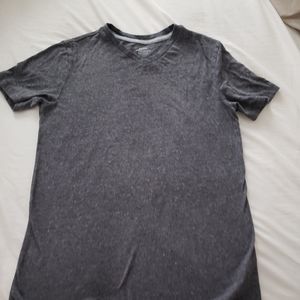Old Navy Gray Tee shirt